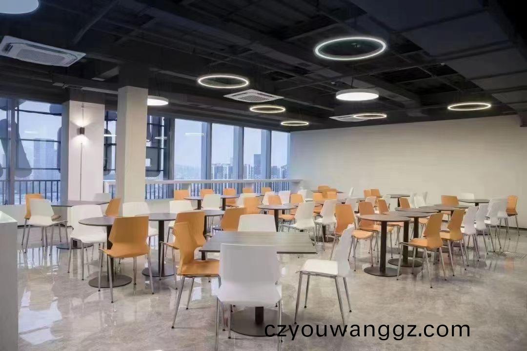 辦公傢具定製廠傢有哪些優勢？