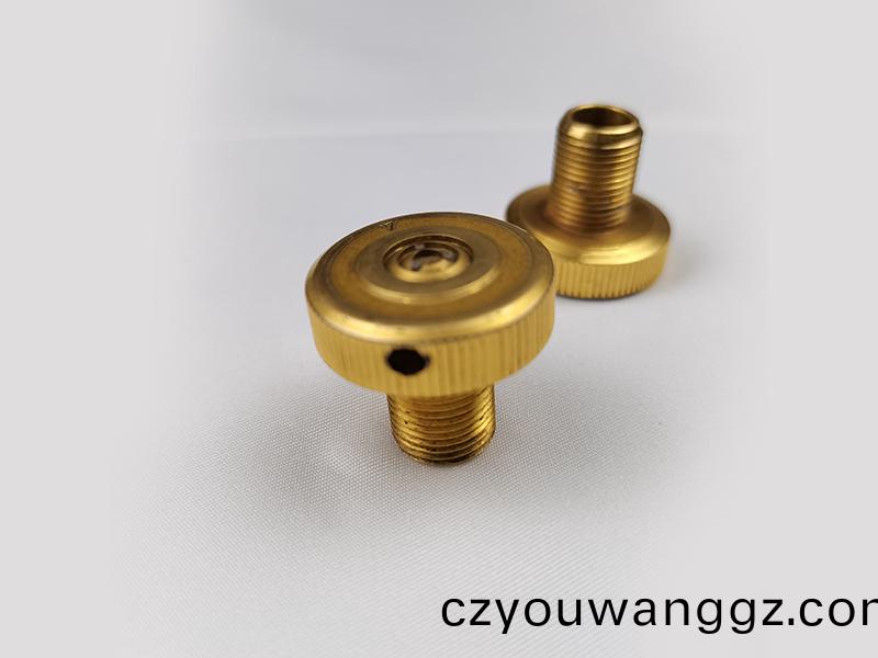 得人精工爲(wei)電子行業提供吸(xi)嘴、颳(gua)刀(dao)、測試(shi)平(ping)檯、分(fen)選(xuan)盤(pan)等